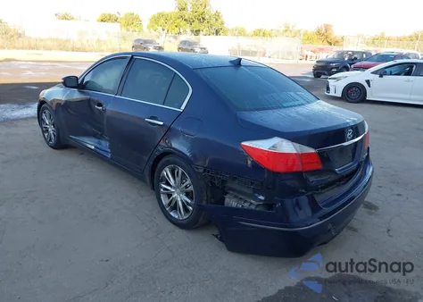 2010 Hyundai Genesis 3.8 z USA, uszkodzony, nr VIN KMHGC4DE4AU094196
